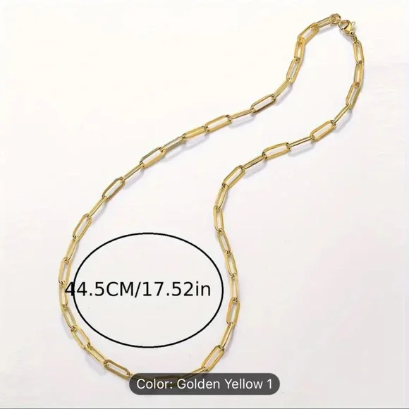NWT gold colored paper clip chain - Picture 3 of 4